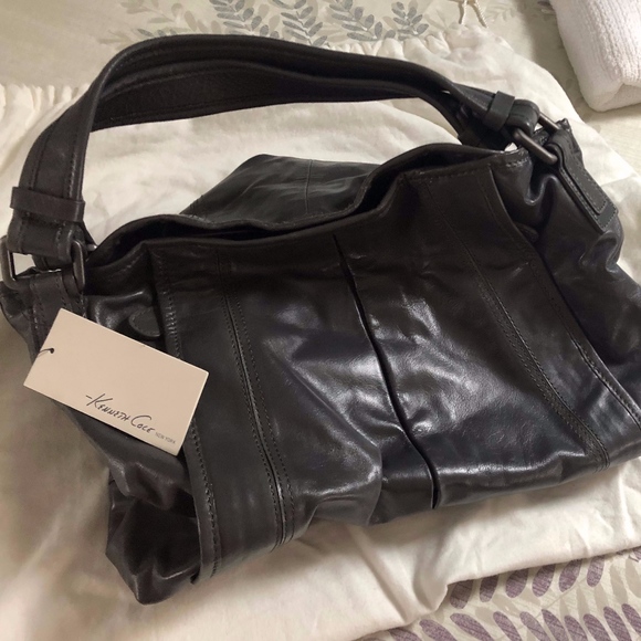 GORGEOUS Kenneth Cole New York Satchel NWT - Picture 1 of 2